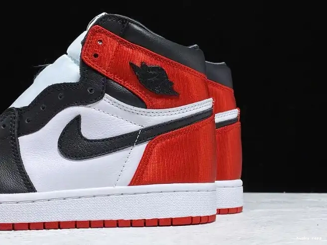 Cheap Husky Toe Jordan Air Retro High 1 CD0461-016 Satin Black 0507